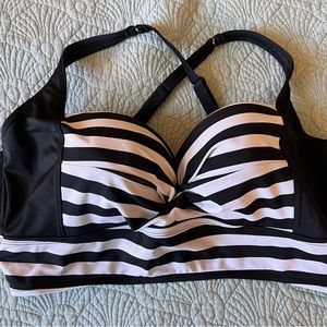 Torrid Bikini Top Striped Black & White